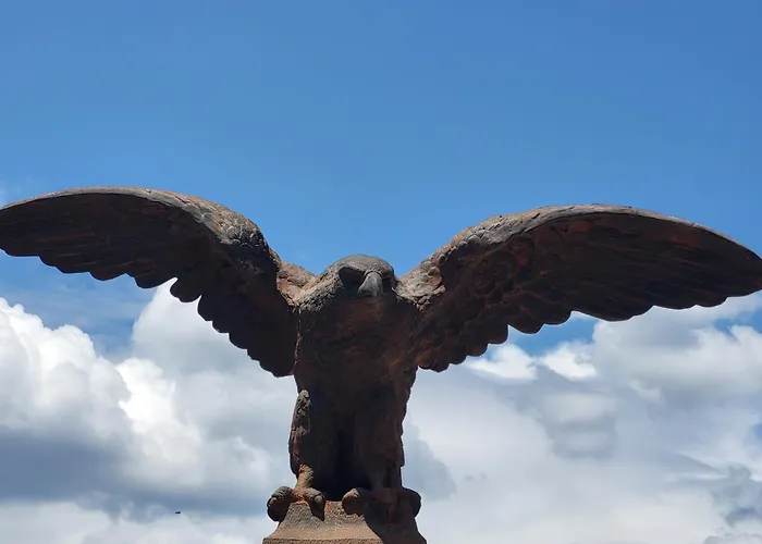 Las Aguilas, Casa Bohemia